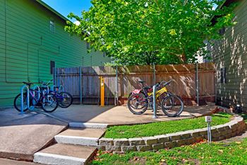 Cycle aid station